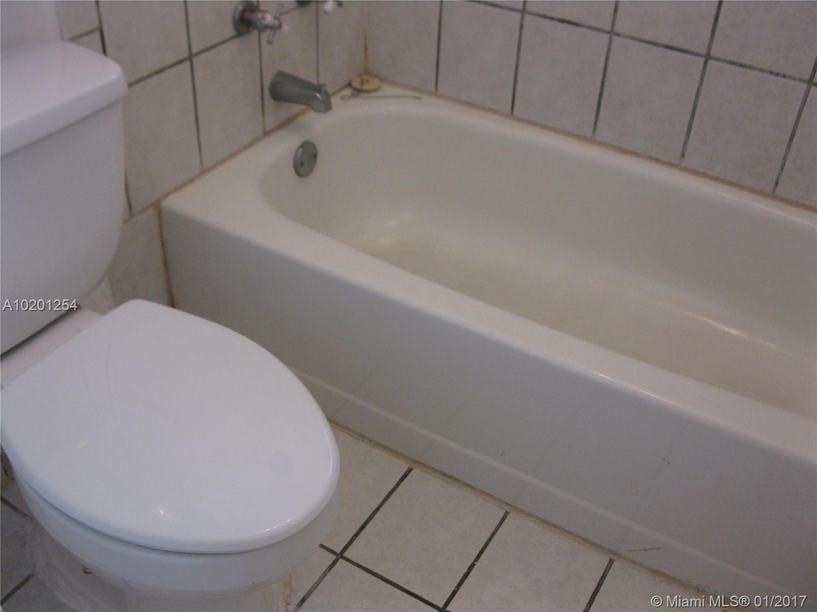 21021 Southwest 124th Ave Road Miami, FL 33177 - Photo 13 of 25