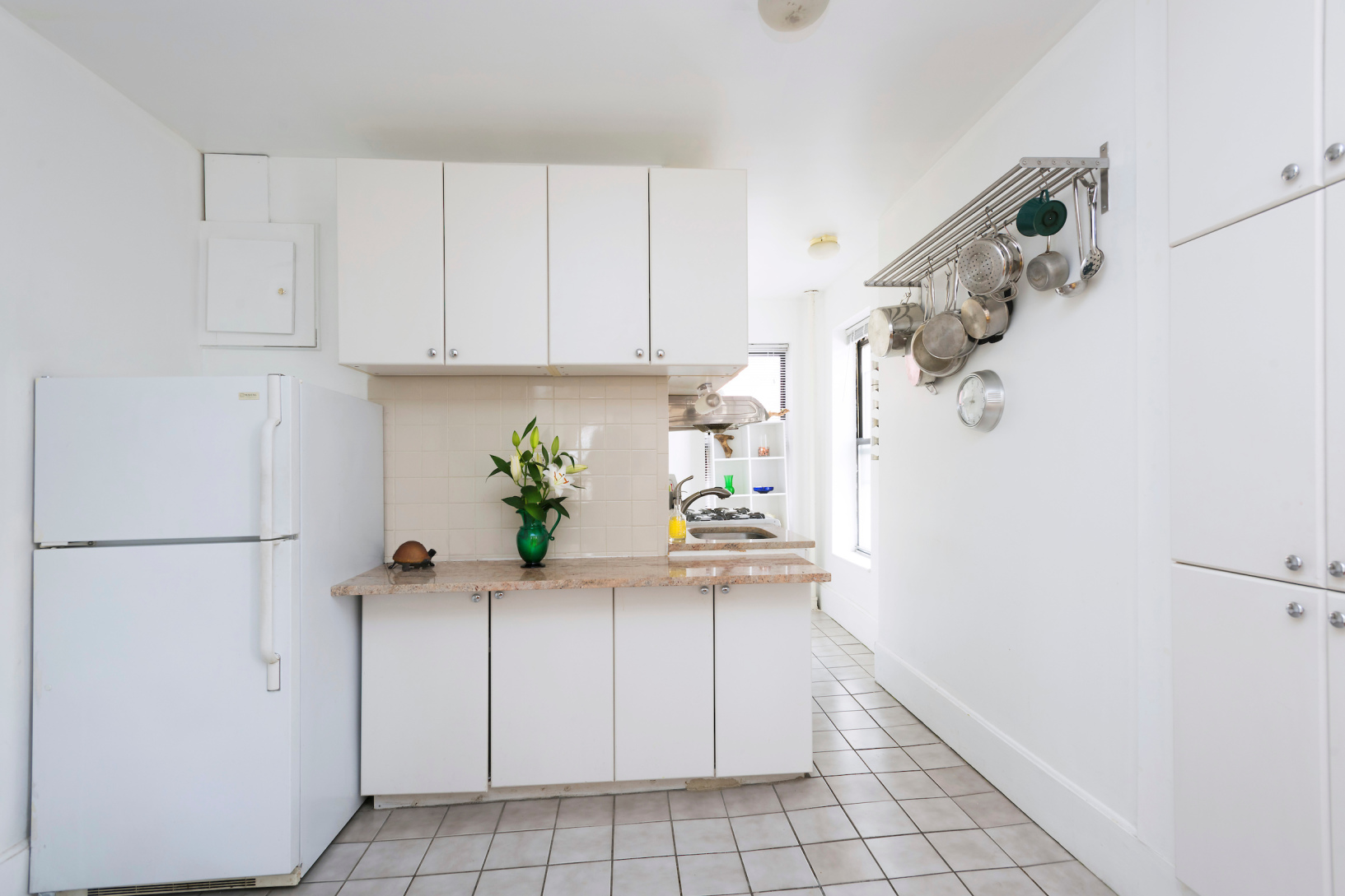 244 East 28th Street, Unit 3 Manhattan, NY 10016 - Photo 4 of 4