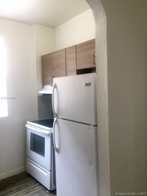 629 Southwest 10th Avenue, Unit 1 Miami, FL 33130 - Photo 5 of 7