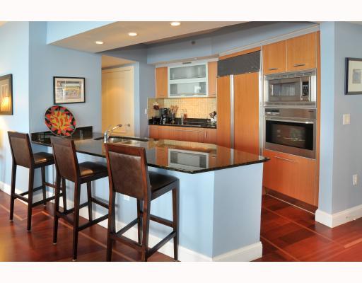 400 Alton Road, Unit 1804 Miami Beach, FL 33139 - Photo 3 of 12