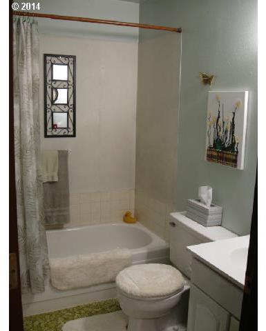 3436 Cleveland Hill Road Roseburg, OR 97471 - Photo 14 of 15 Gallery Image 14