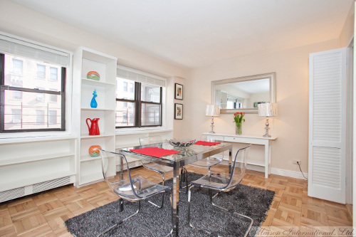 320 East 54th Street, Unit 7C Manhattan, NY 10022 - Photo 2 of 6