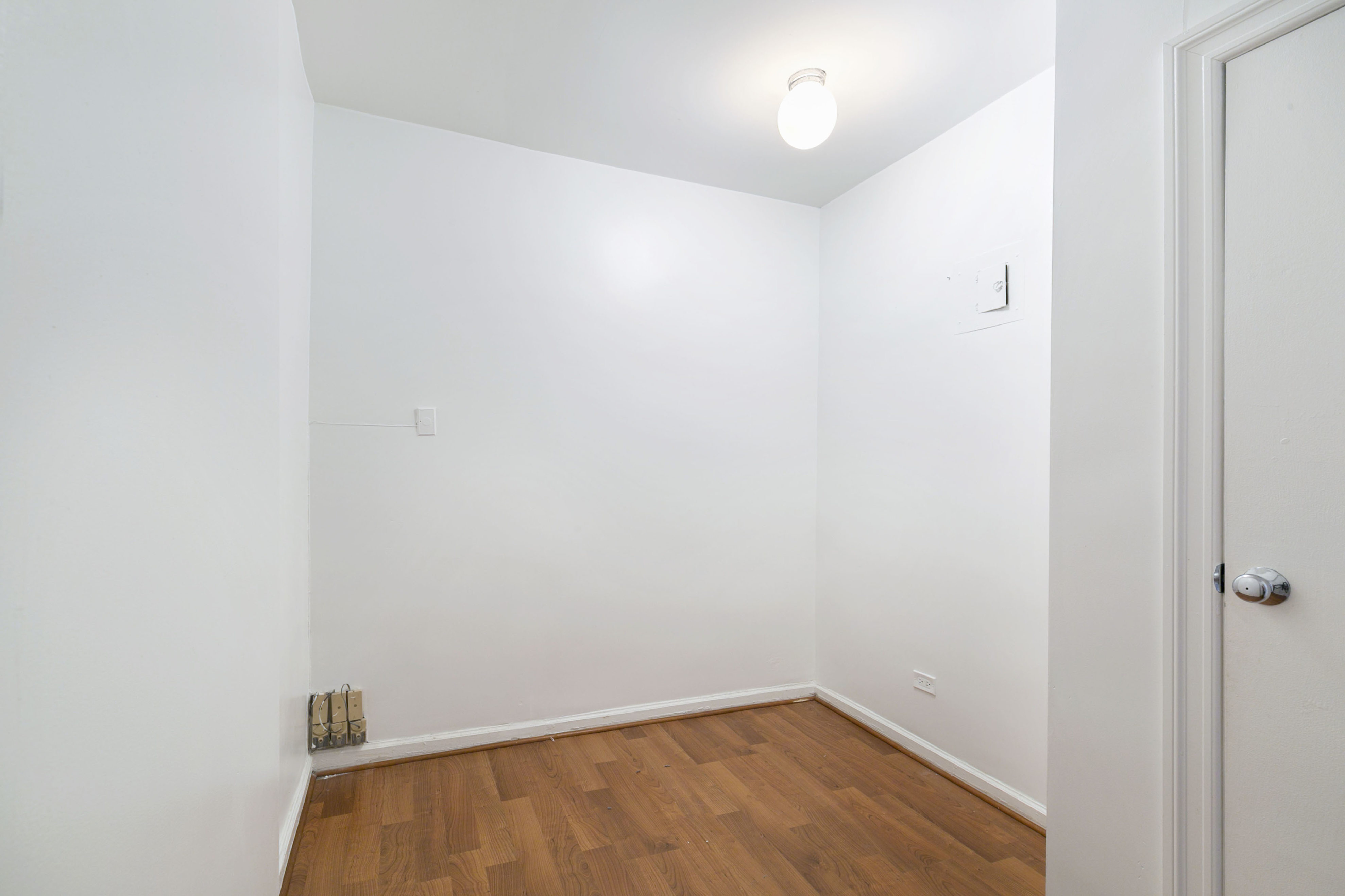 100 West 12th Street, Unit 4H Manhattan, NY 10011 - Photo 5 of 7
