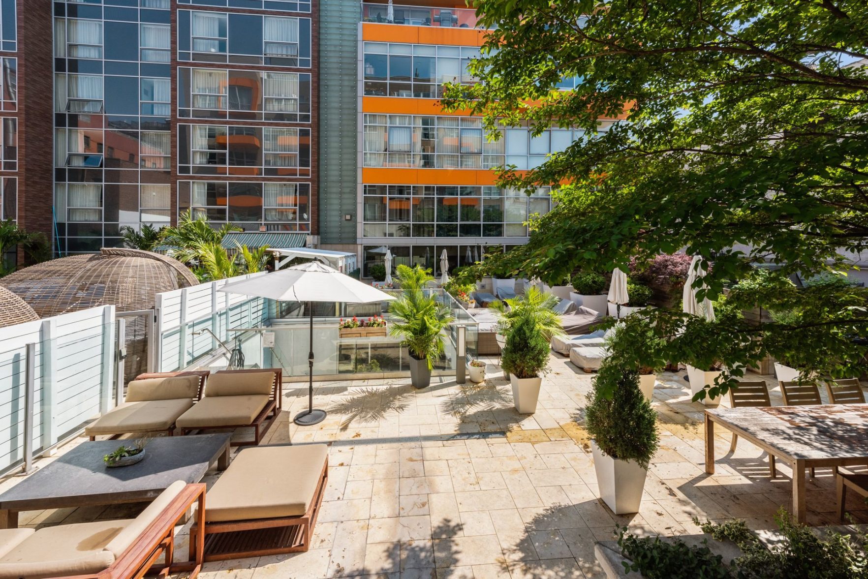 135 North 11th Street, Unit 2H Brooklyn, NY 11249 - Photo 9 of 16