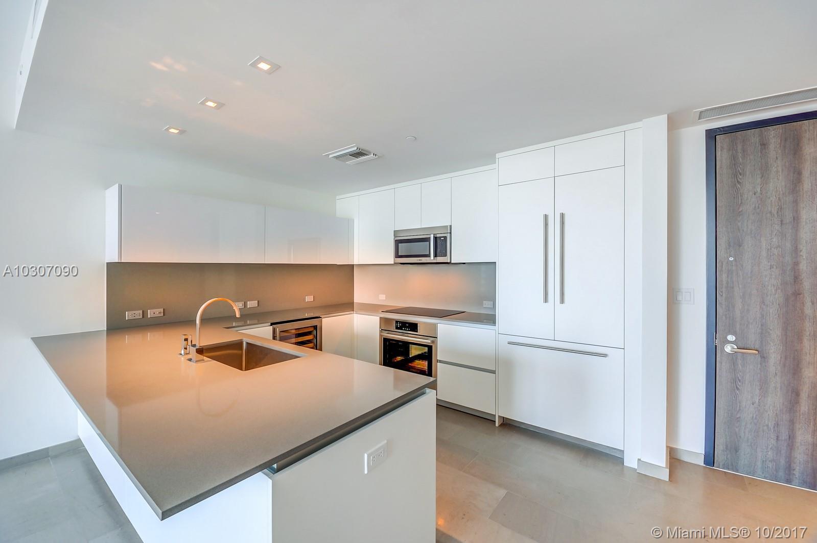 88 Southwest 7th Street, Unit 2503 Miami, FL 33130 - Photo 19 of 45