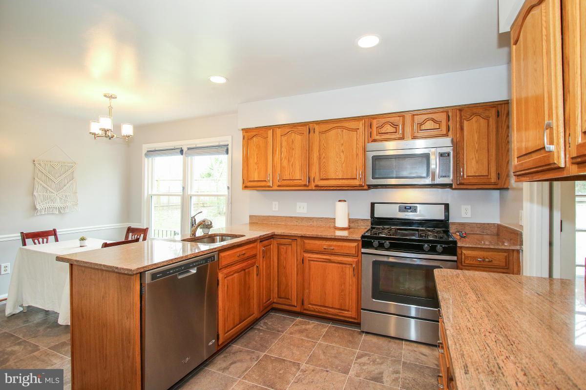 8712 Seven Locks Road Bethesda, MD 20817 - Photo 7 of 29