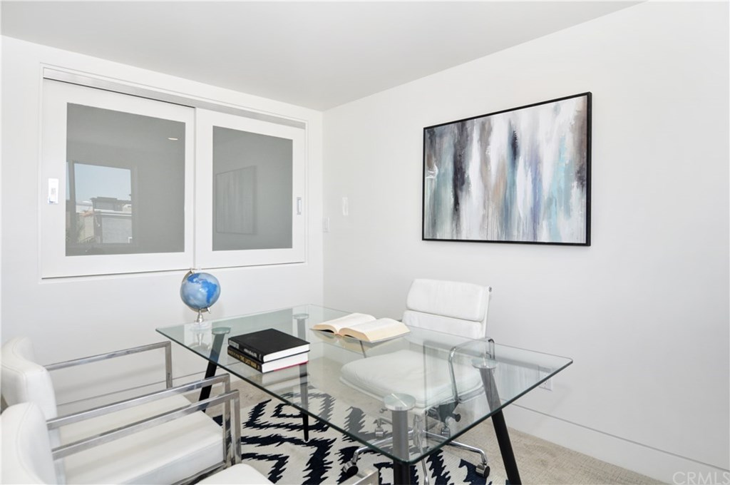 30 Pacific Avenue Surfside, CA 90743 - Photo 3 of 41