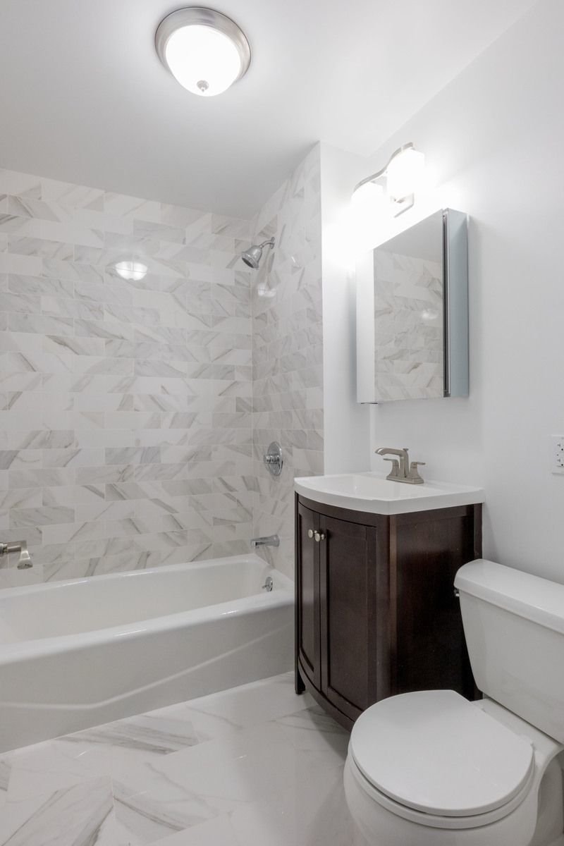 413 East 78th Street, Unit 3R Manhattan, NY 10075 - Photo 3 of 5