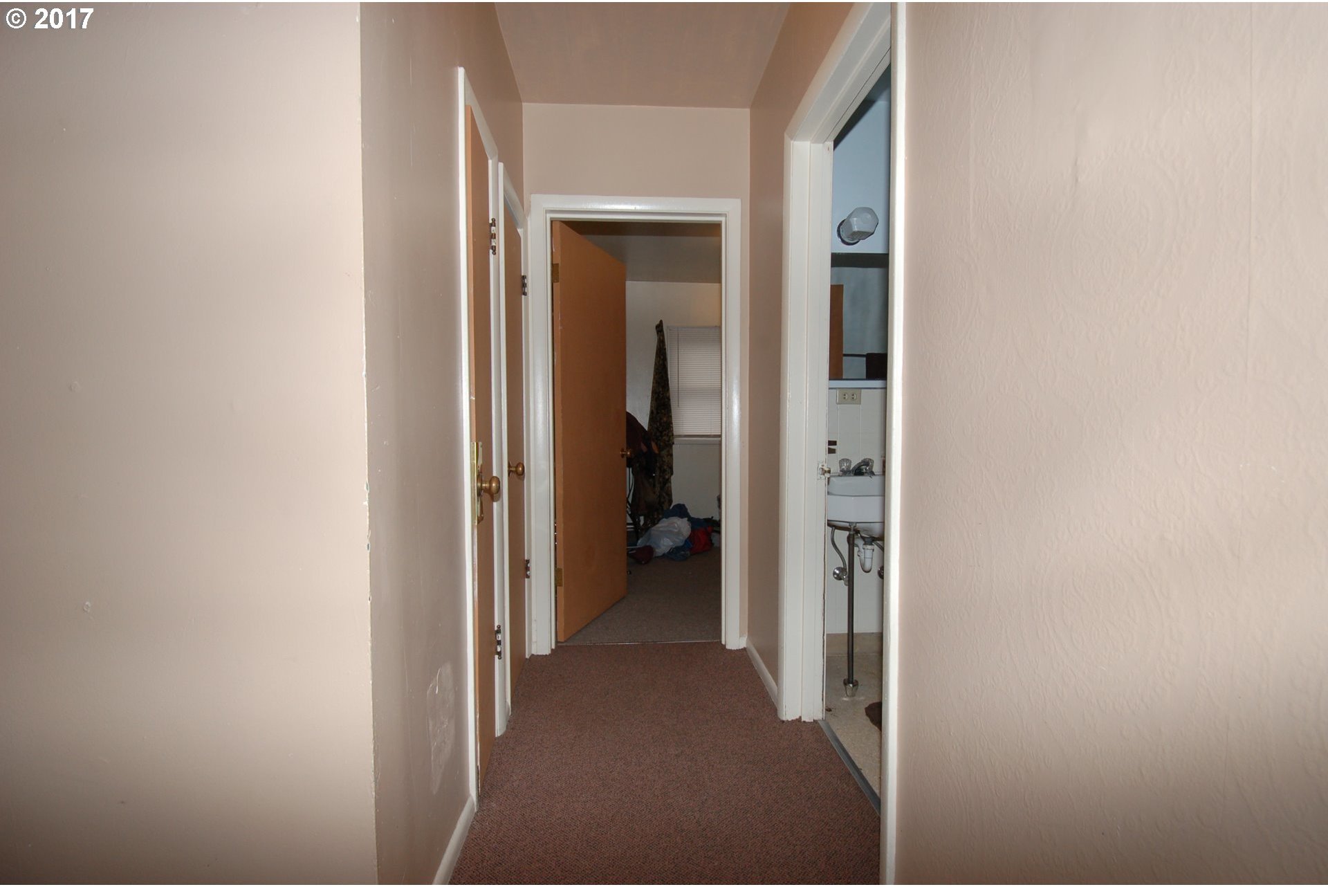 627 Southeast 3rd Street Pendleton, OR 97801 - Photo 17 of 30