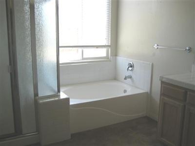 11523 Revolution Road Bakersfield, CA 93312 - Photo 4 of 5 Gallery Image 4
