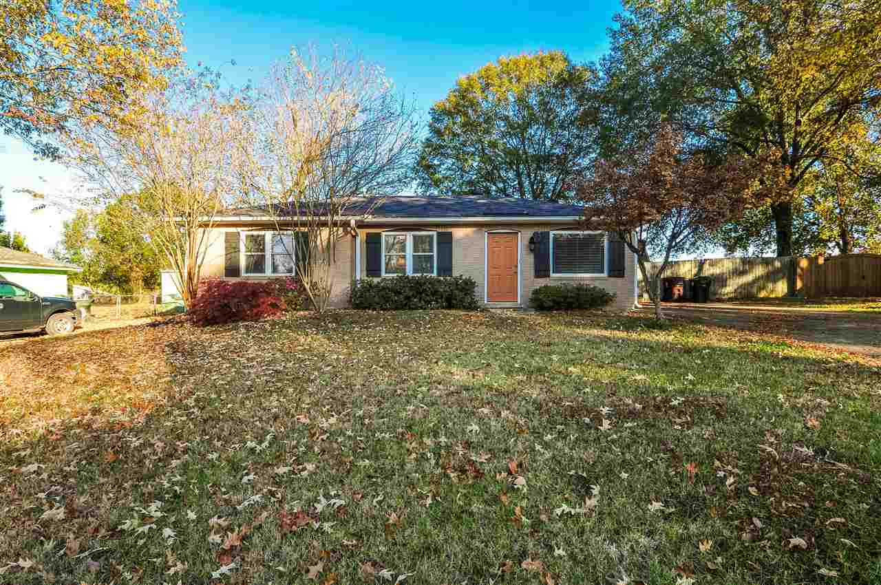950 Greenview Road Collierville, TN 38017 - Photo 1 of 15