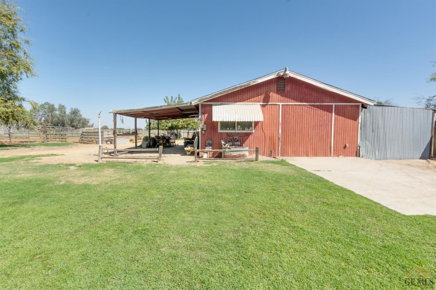 320 Renfro Road Bakersfield, CA 93314 - Photo 8 of 25 Gallery Image 8