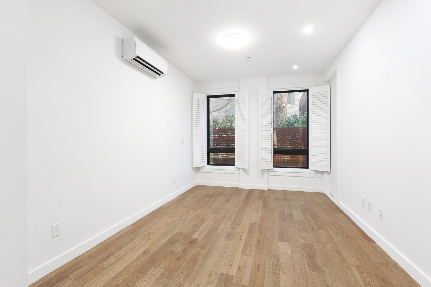 171 Eagle Street, Unit 1A Brooklyn, NY 11222 - Photo 3 of 8