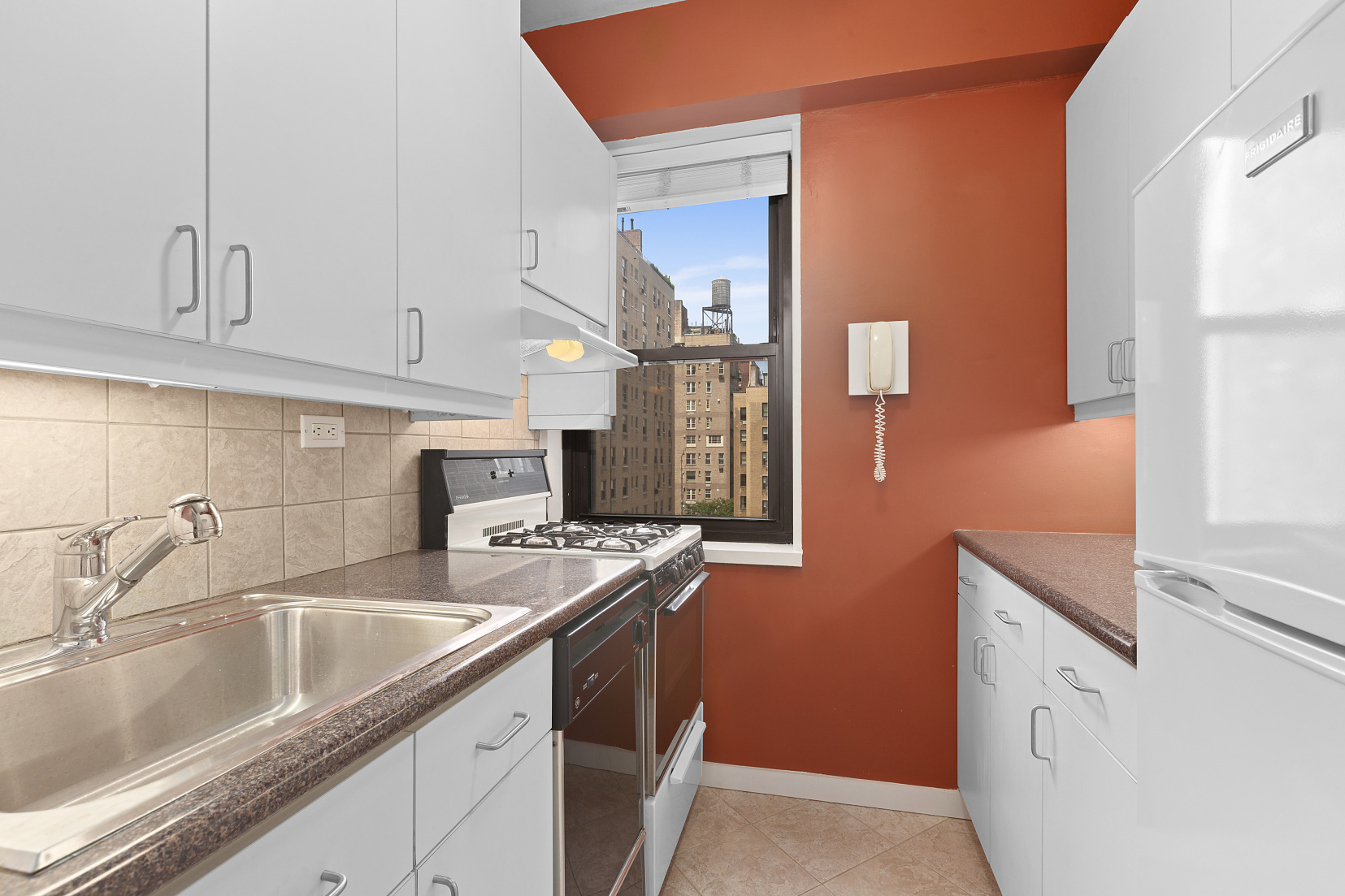 165 East 72nd Street, Unit 10N Manhattan, NY 10021 - Photo 4 of 6