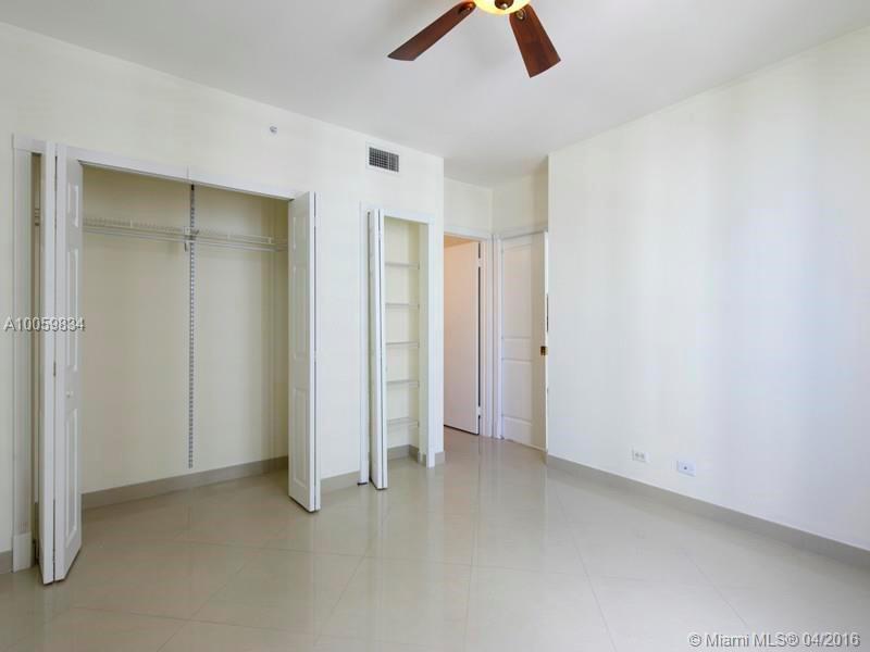 701 Brickell Key Boulevard, Unit 1708 Miami, FL 33131 - Photo 5 of 9