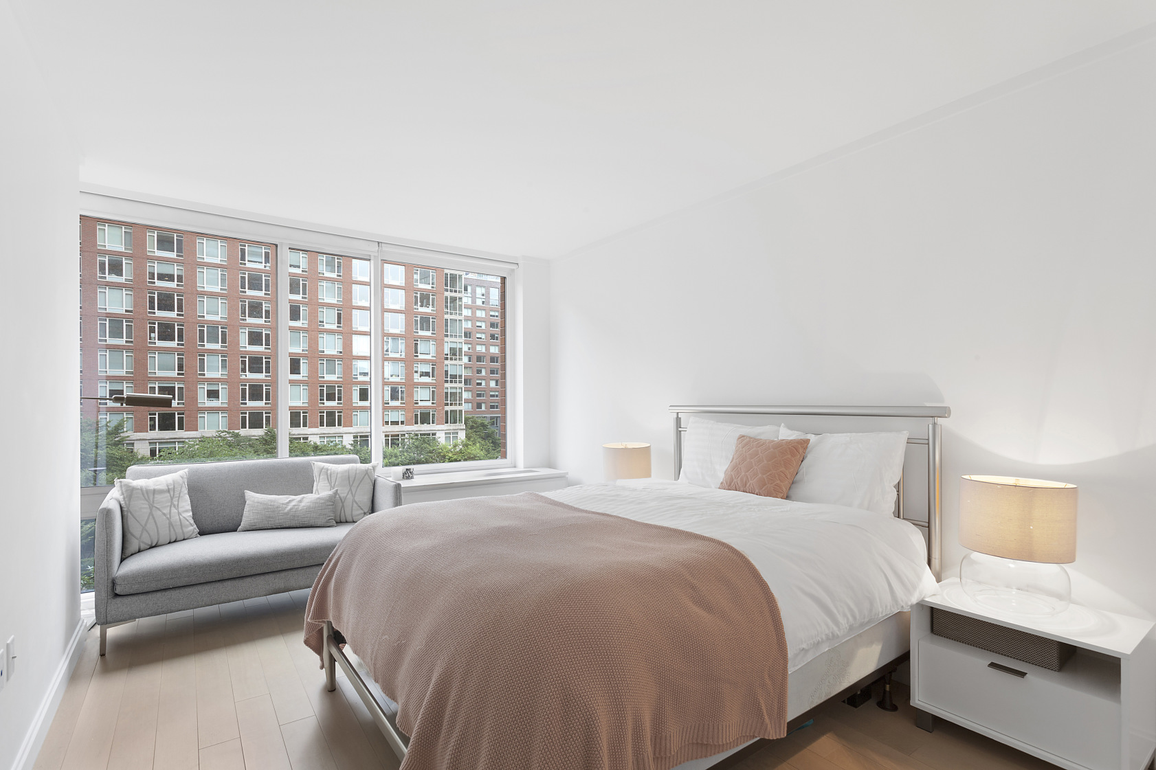 212 Warren Street, Unit 4R Manhattan, NY 10282 - Photo 4 of 15