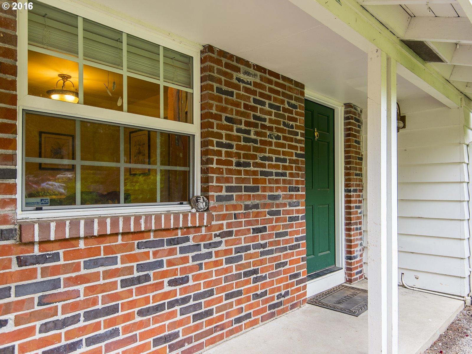 9210 Southwest Jamieson Road Beaverton, OR 97005 - Photo 6 of 28 Gallery Image 6