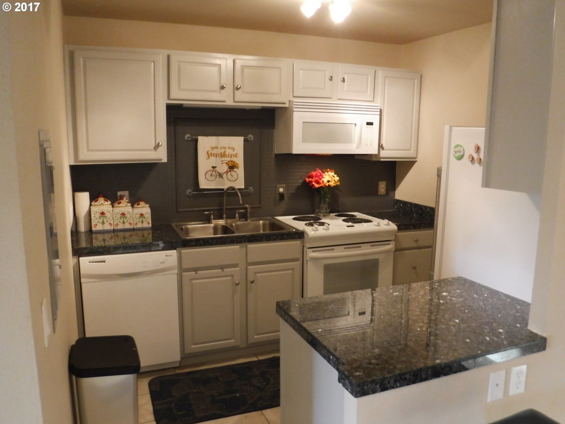 7522 Southwest Barnes Road, Unit 420F Portland, OR 97225 - Photo 7 of 23 Gallery Image 7