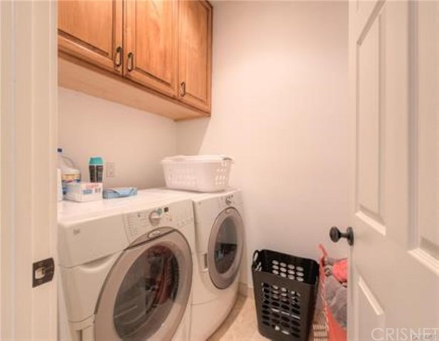 821 North Frederic Street Burbank, CA 91505 - Photo 15 of 23