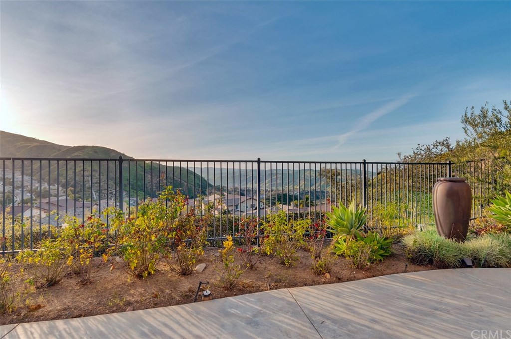 2106 Saltbush Circle Corona, CA 92882 - Photo 45 of 62