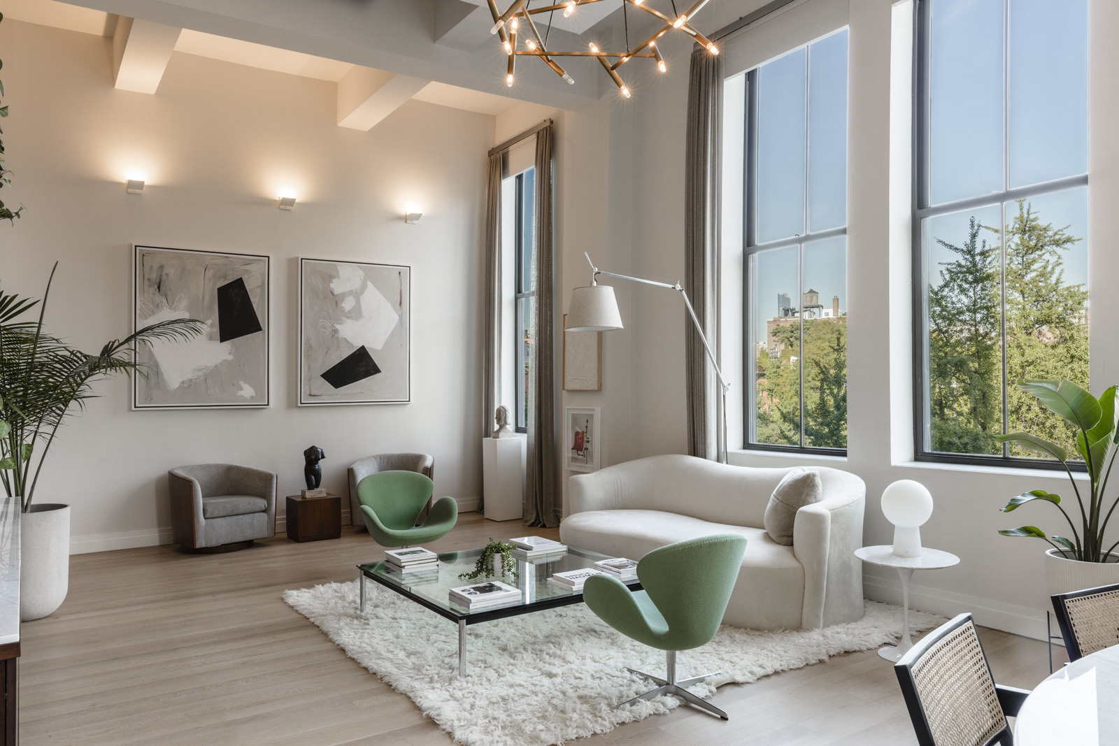 421 Hudson Street, Unit 310 Manhattan, NY 10014 - Photo 2 of 16