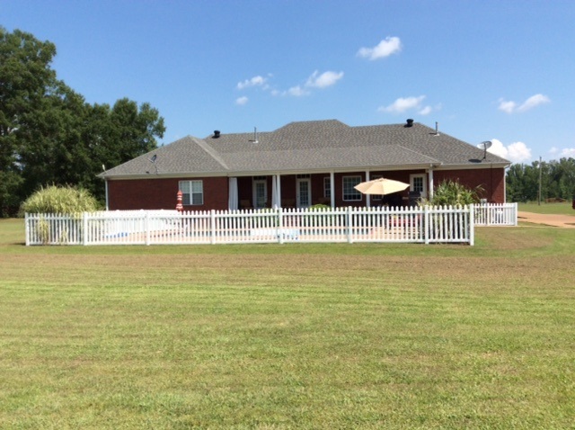 315 Lisbon Road Middleton, TN 38052 - Photo 2 of 25 Gallery Image 2