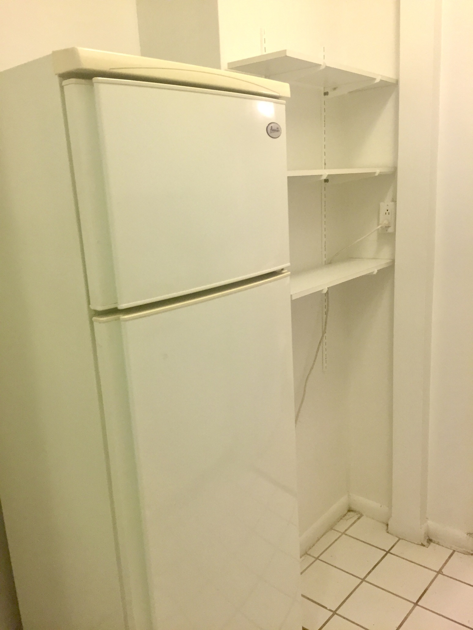 237 East 79th Street, Unit 3B Manhattan, NY 10075 - Photo 10 of 12