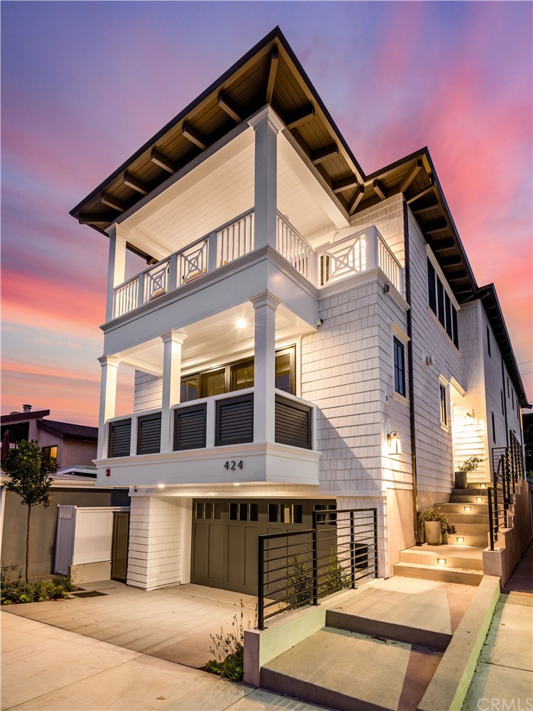 424 1st Street Manhattan Beach, CA 90266 - Photo 2 of 38