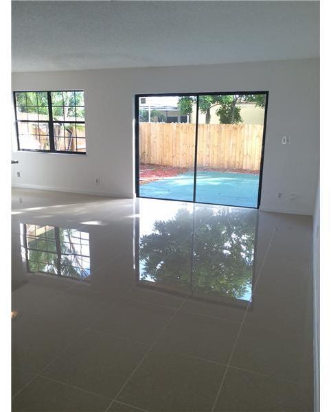 7918 Pembroke Road, Unit 7918 Miramar, FL 33023 - Photo 2 of 6 Gallery Image 2