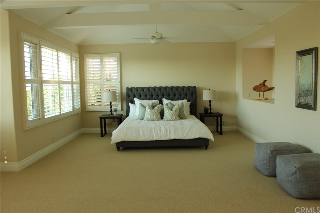 7 Hillsborough Newport Beach, CA 92660 - Photo 16 of 32