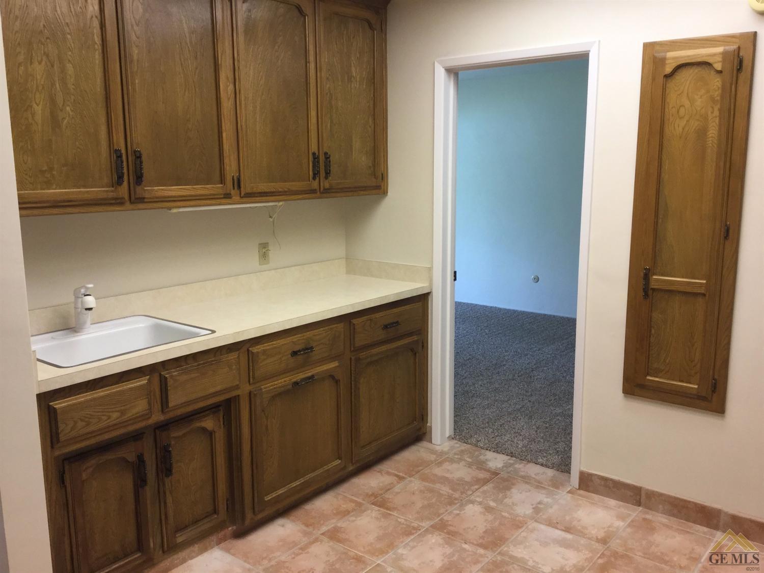 5008 Panorama Drive Bakersfield, CA 93306 - Photo 20 of 40