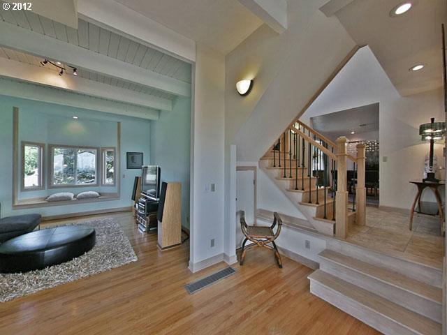 10643 Northwest Brooks Road Portland, OR 97231 - Photo 9 of 16 Gallery Image 9