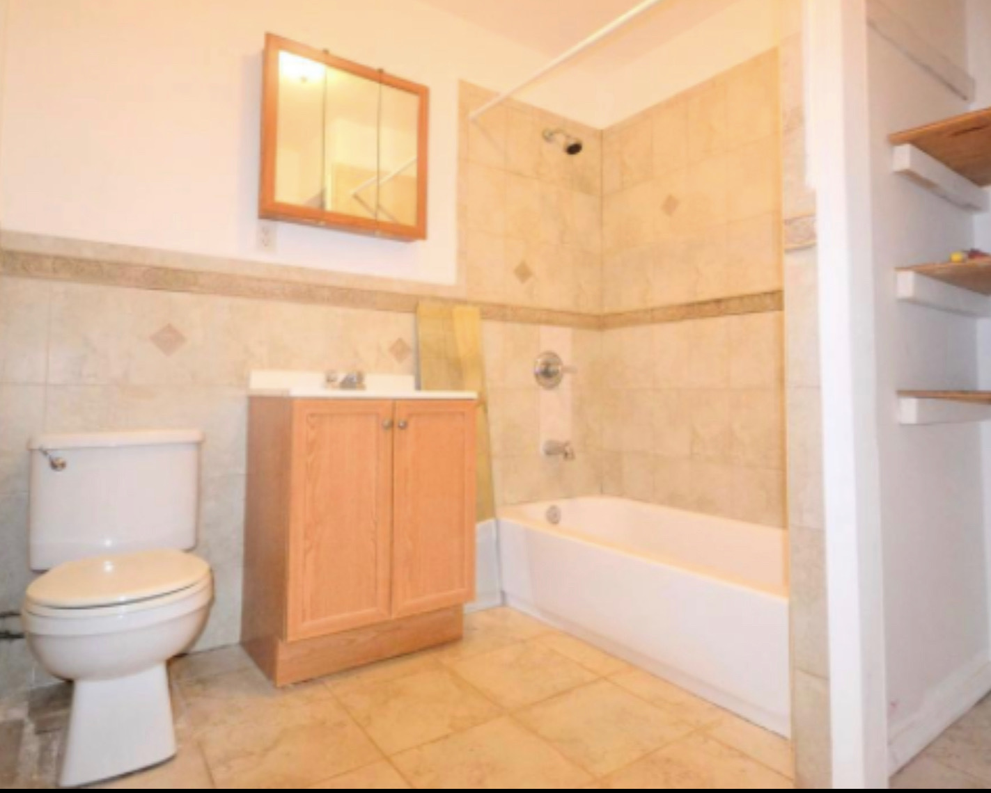 266 Boerum Street, Unit 2 Brooklyn, NY 11206 - Photo 6 of 7