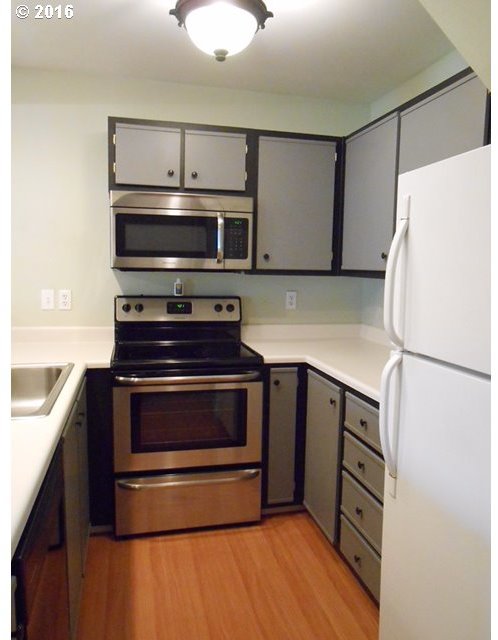 7143 Southwest Sagert Street, Unit 105 Tualatin, OR 97062 - Photo 20 of 23