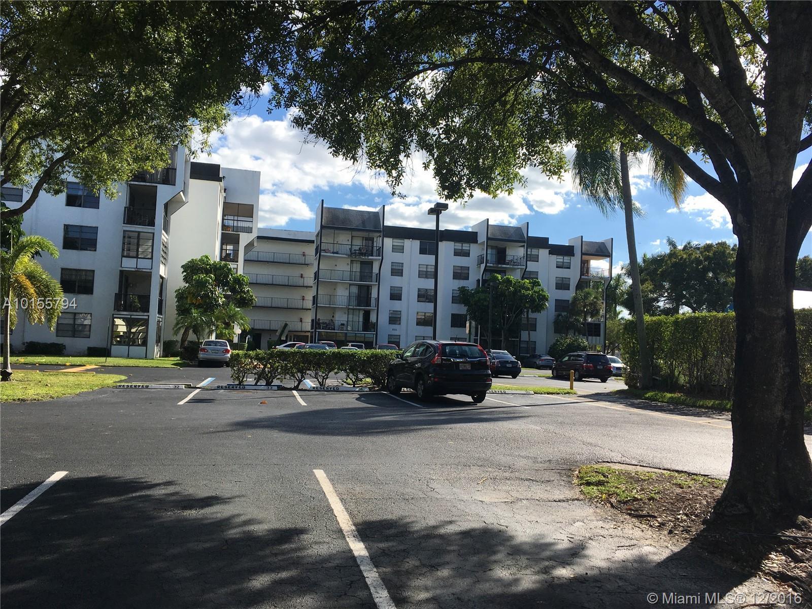 6195 Rock Island Road, Unit 113 Tamarac, FL 33319 - Photo 3 of 32