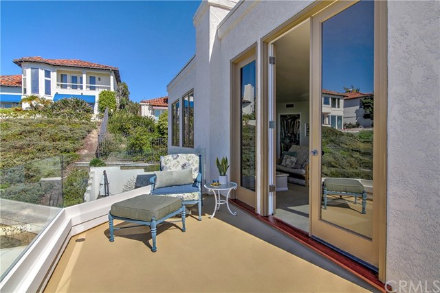 625 Avenida Acapulco San Clemente, CA 92672 - Photo 32 of 48 THE PERFECT SPOT FOR YOUR MORNING COFFEE!