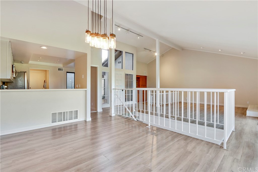 4 Flores Irvine, CA 92612 - Photo 5 of 27