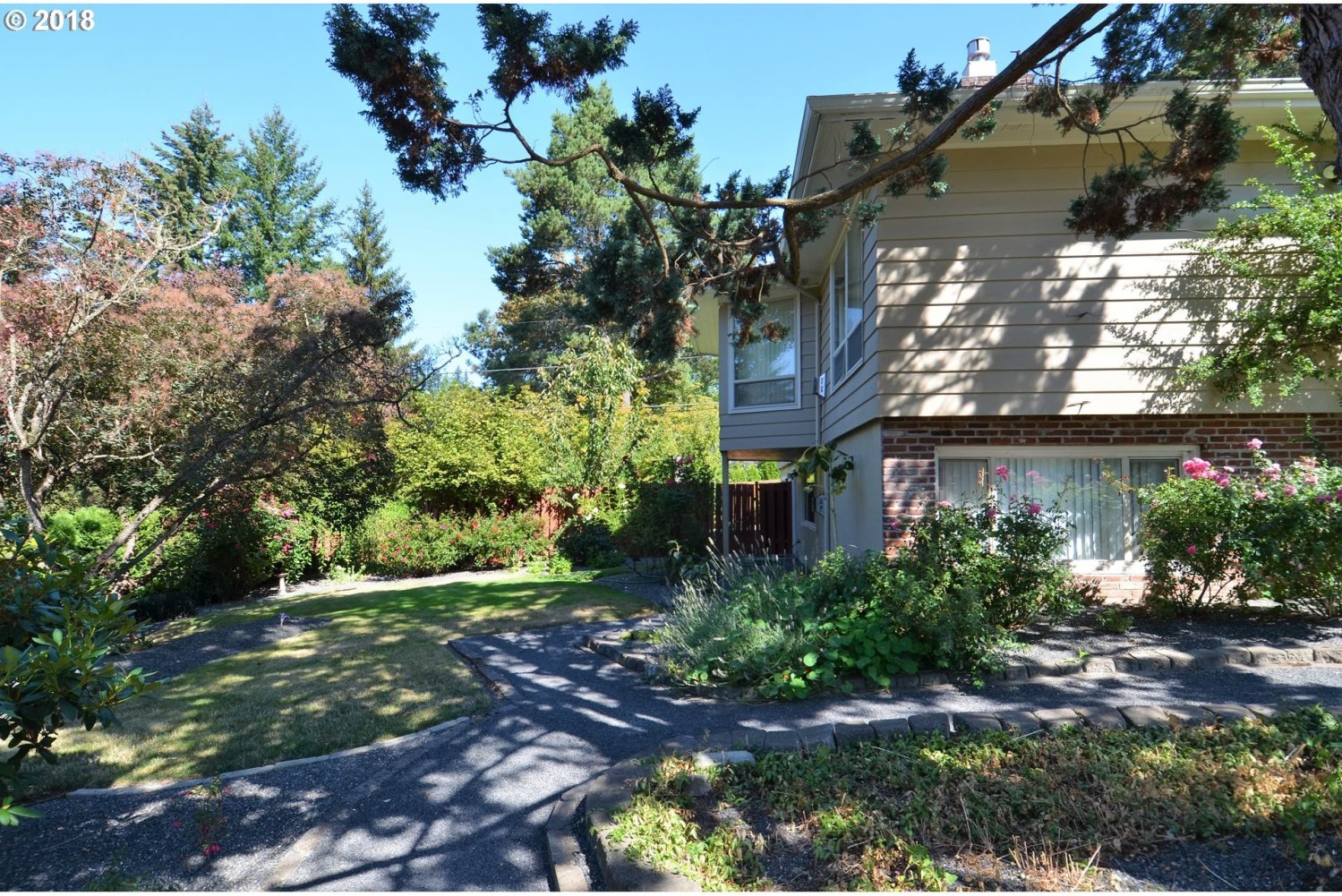 6765 Southwest Raleighwood Lane Portland, OR 97225 - Photo 28 of 30 Gallery Image 28
