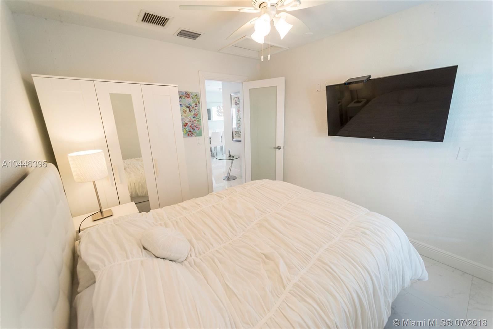 210 Southeast 4th Street Dania Beach, FL 33004 - Photo 25 of 41