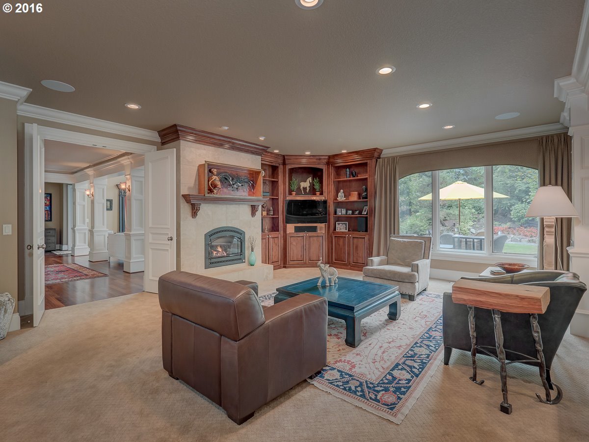1710 South Military Road Portland, OR 97219 - Photo 14 of 31 Gallery Image 14