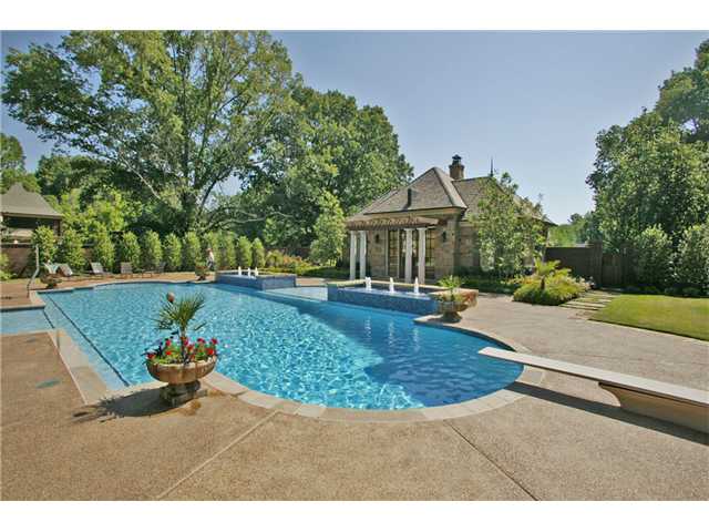2344 Johnson Road Germantown, TN 38139 - Photo 16 of 17 Gallery Image 16