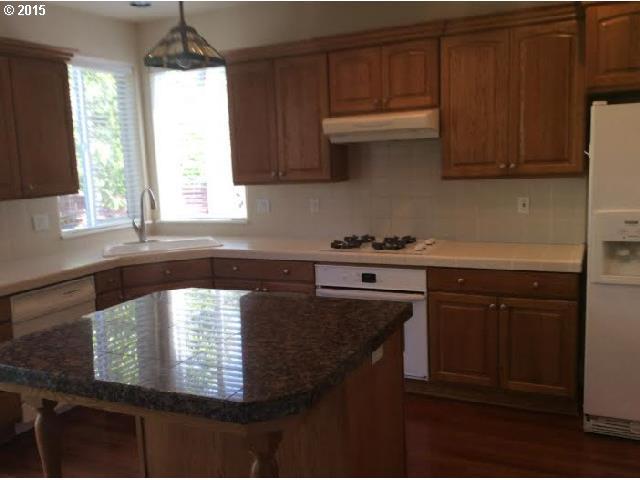 16605 Southwest Rogue River Terrace Beaverton, OR 97006 - Photo 11 of 16