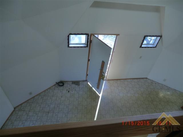 21444 Back Canyon Road Tehachapi, CA 93561 - Photo 11 of 19 Gallery Image 11