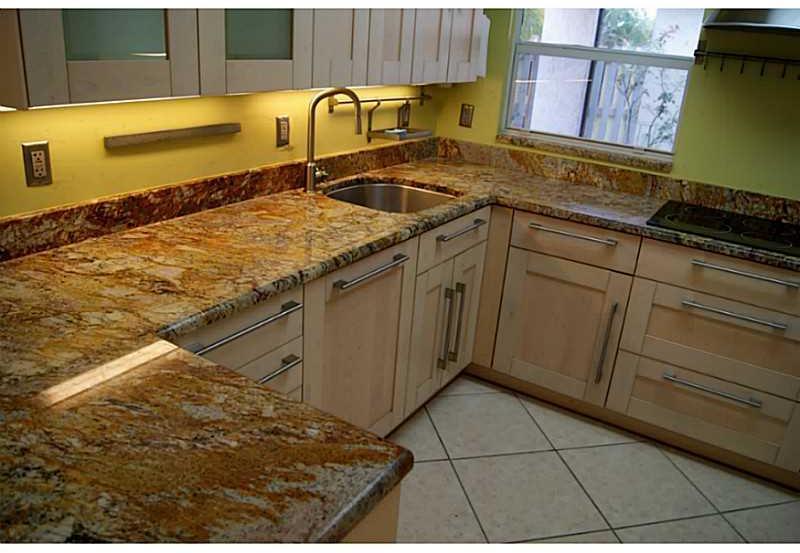 1452 Garden Road Weston, FL 33326 - Photo 5 of 35 Gallery Image 5