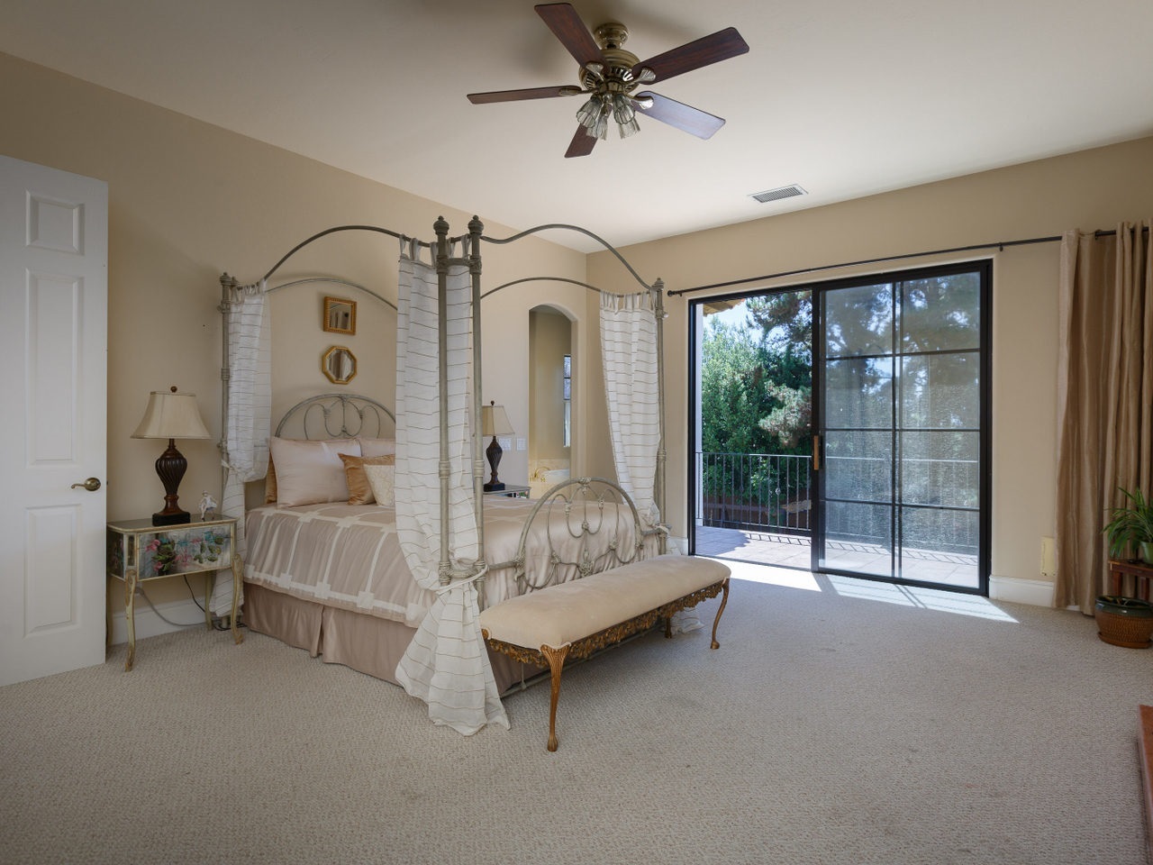 2131 Oceanview Road Oceanside, CA 92056 - Photo 16 of 25 Gallery Image 16