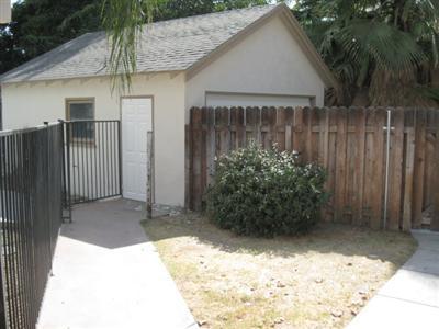 1605 Locust Ravine Bakersfield, CA 93306 - Photo 20 of 20 Gallery Image 20