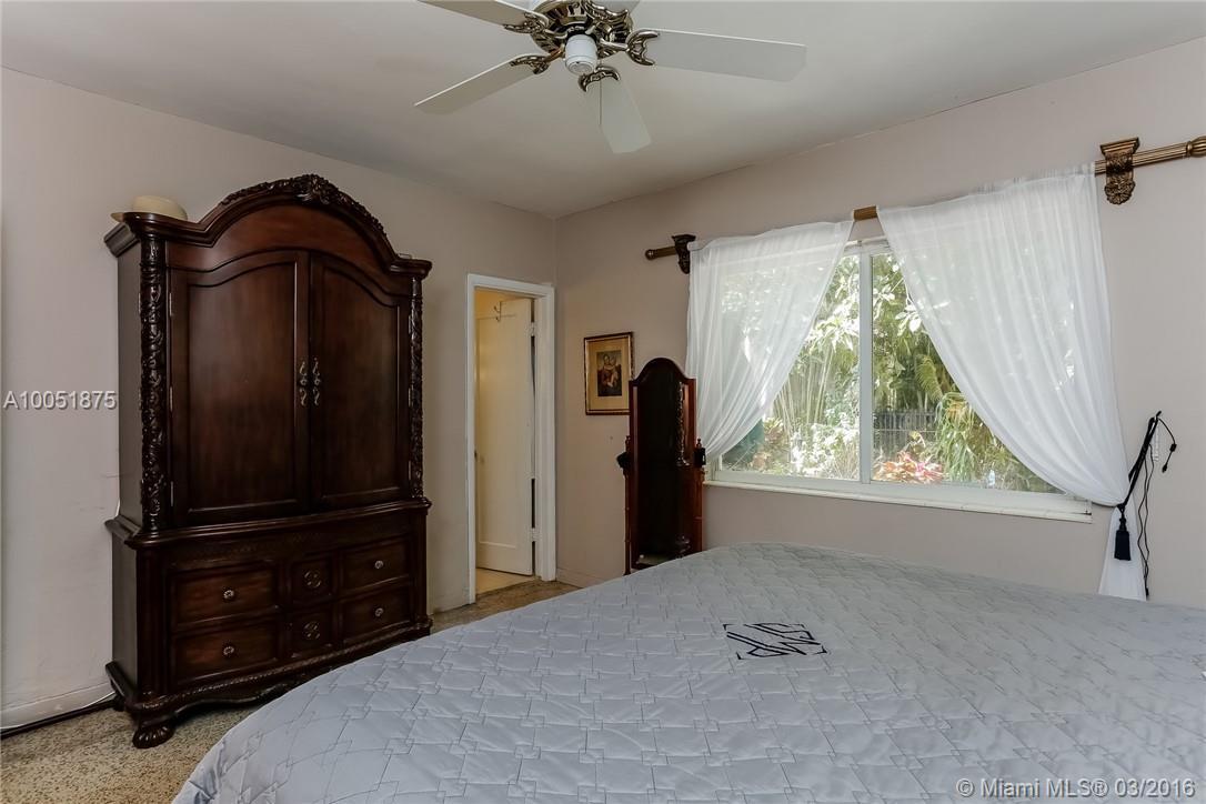 1429 Blue Road Coral Gables, FL 33146 - Photo 20 of 34 Gallery Image 20