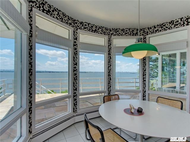 18 Sinclair Drive Great Neck, NY 11024 - Photo 13 of 20