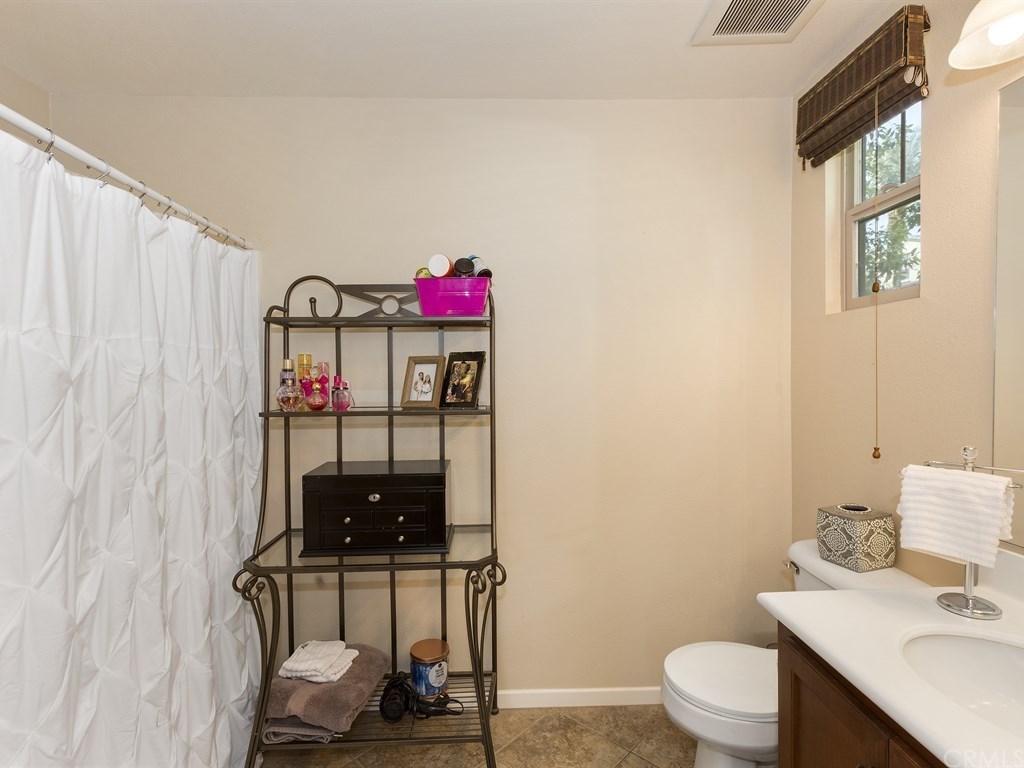 7693 Bombay Place, Unit 1 Rancho Cucamonga, CA 91739 - Photo 6 of 33