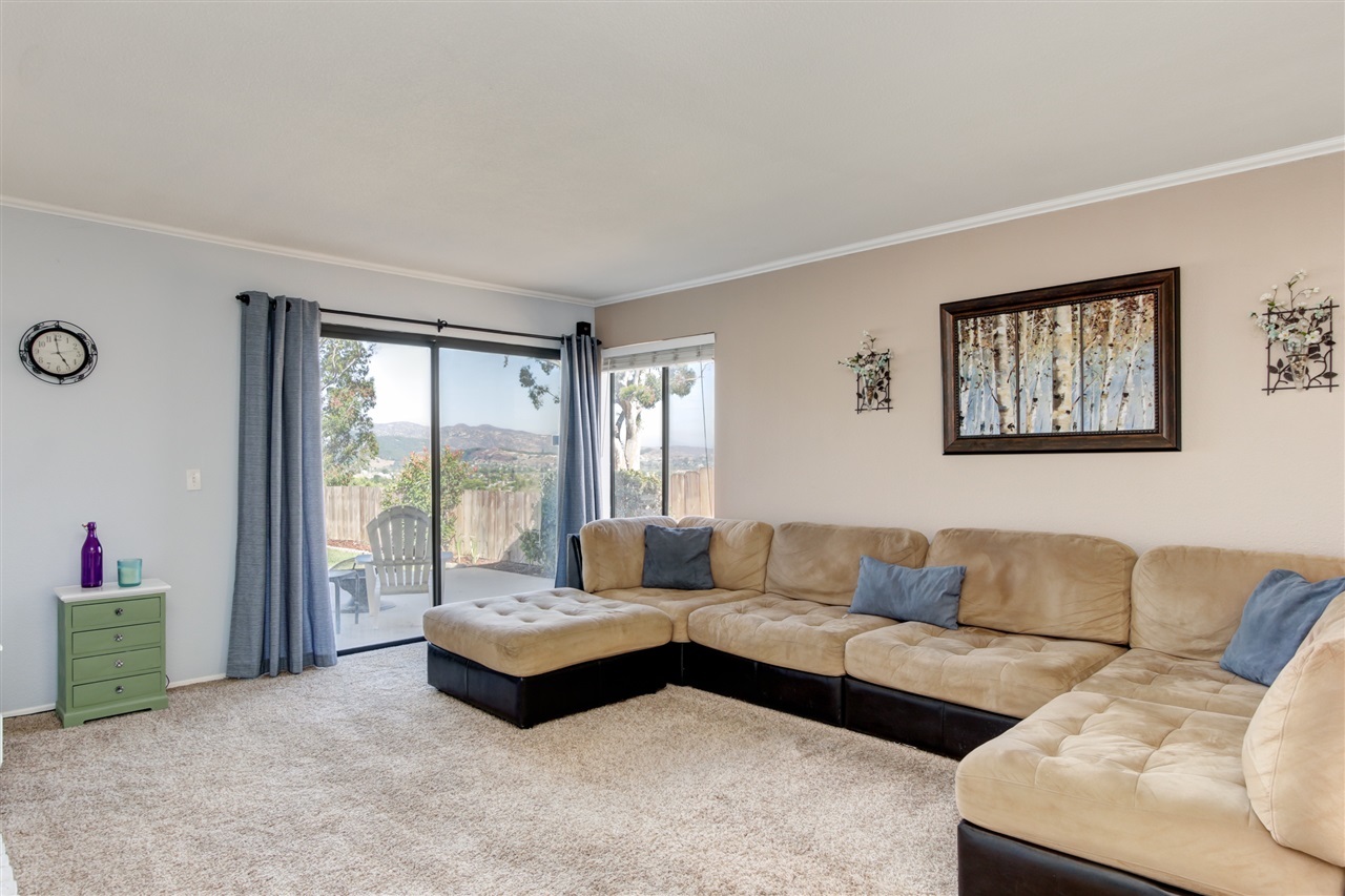 1416 Timber Glen Escondido, CA 92027 - Photo 4 of 20